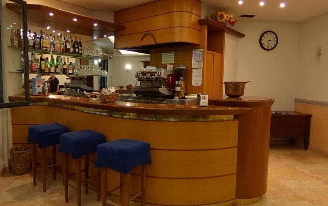 Hotel Serena 3*
